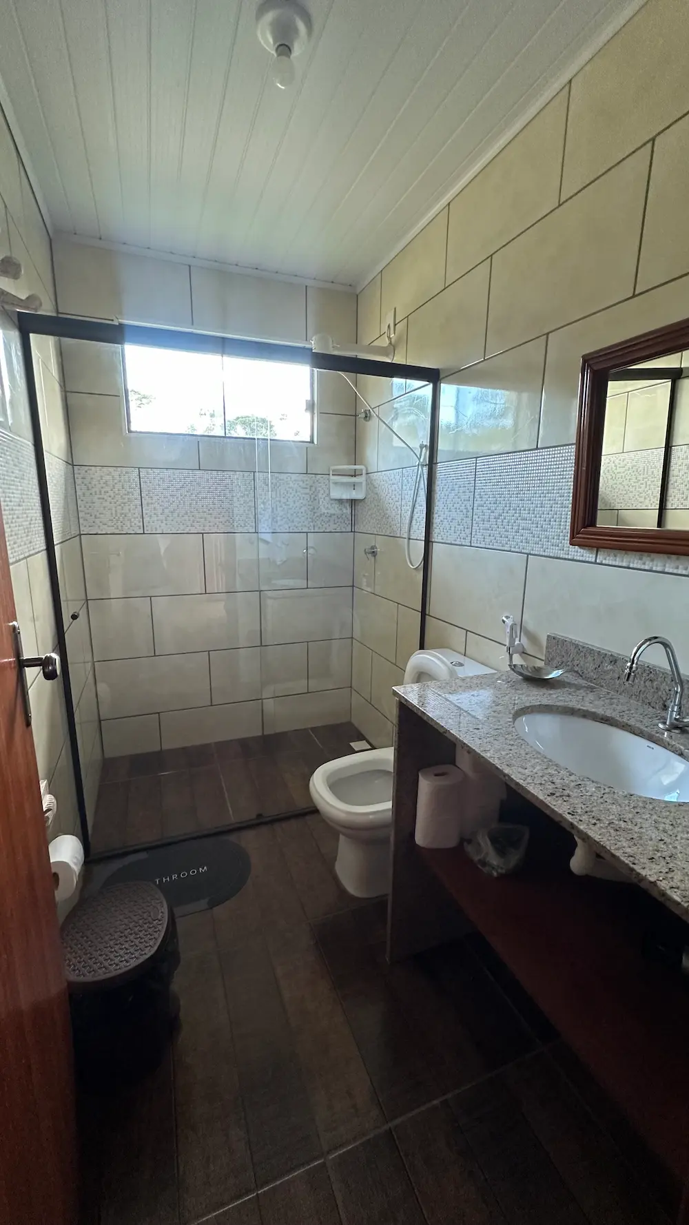 Banheiro do Chalé Demais da Conta